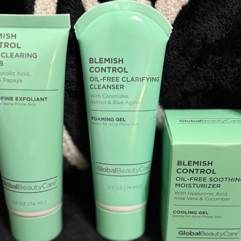 4 Piece Blemish Control Skincare Set - Picture 4 of 6
